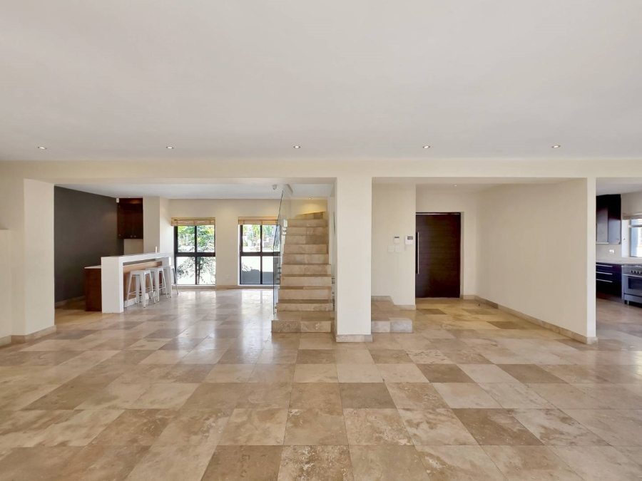 3 Bedroom Property for Sale in Fresnaye Western Cape